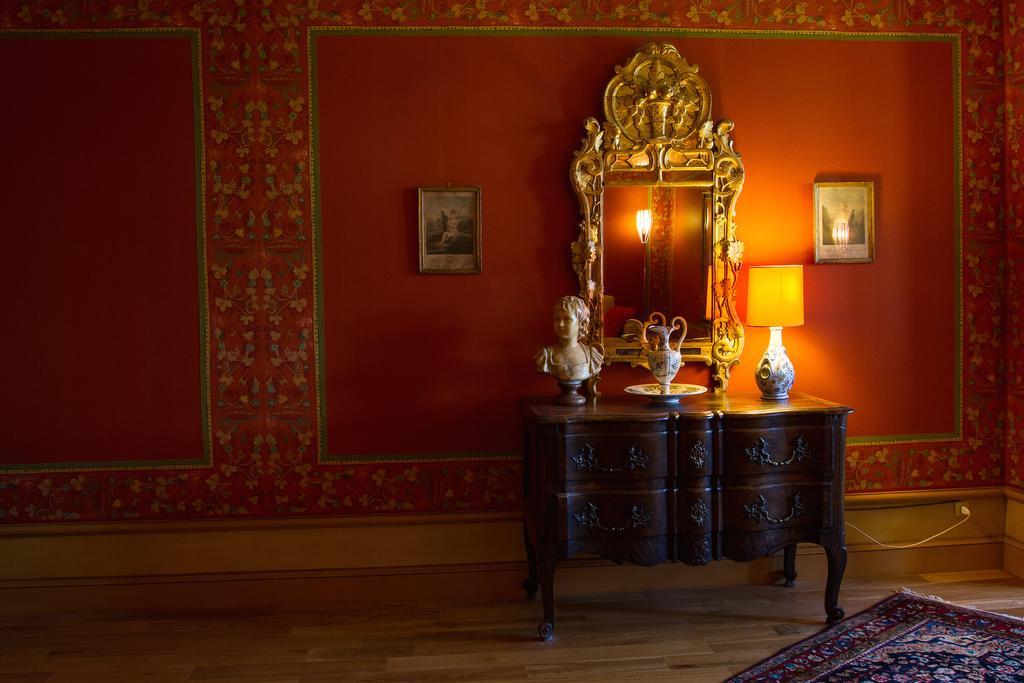 Chateau Du Besset Saint-Romain-de-Lerps 객실 사진